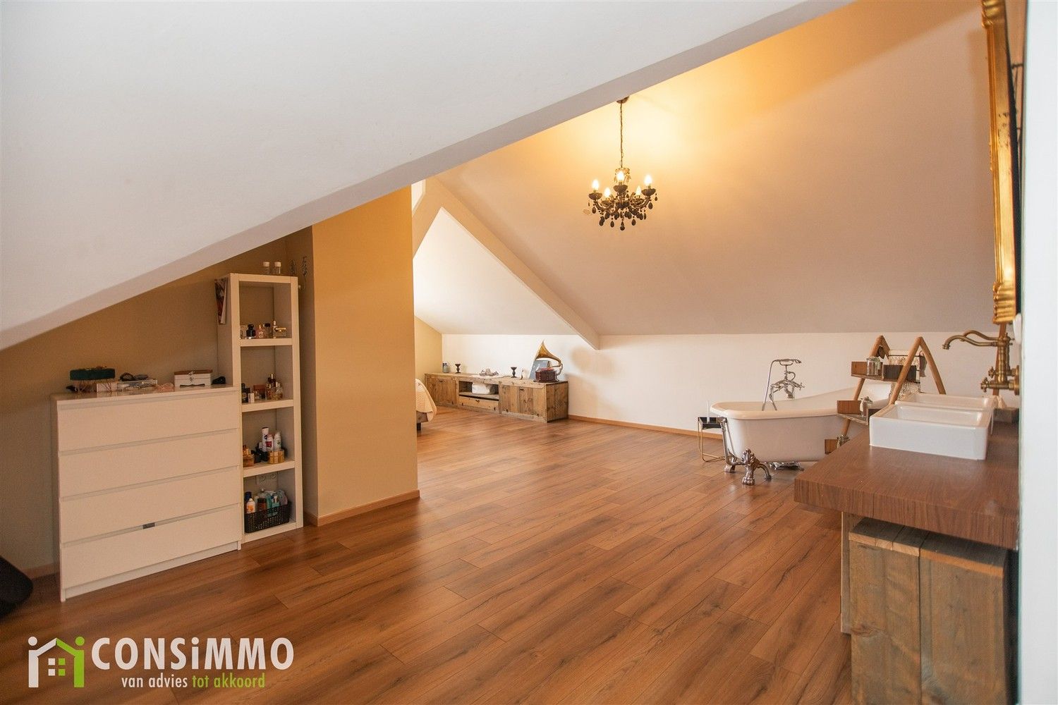 Karaktervolle, charmante woning met 4 slaapkamers in Maasmechelen-Opgrimbie foto 36