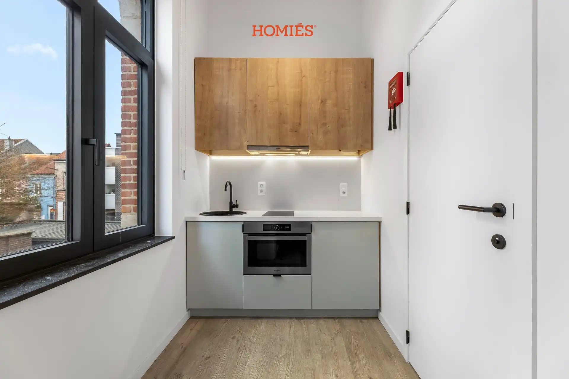 Prachtig studentengebouw met 16 units nabij Ladeuzeplein foto 4