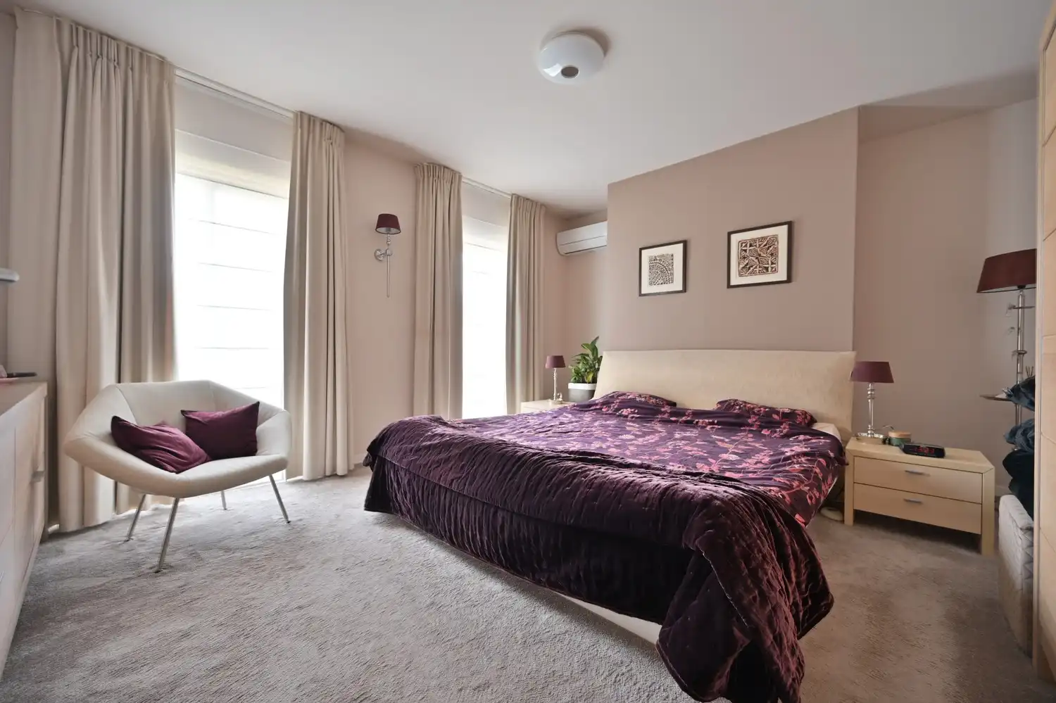 Exclusieve, compleet ingerichte bungalow op unieke bosrijke ligging, met prachtig overdekt terras en ruime kelder foto 17