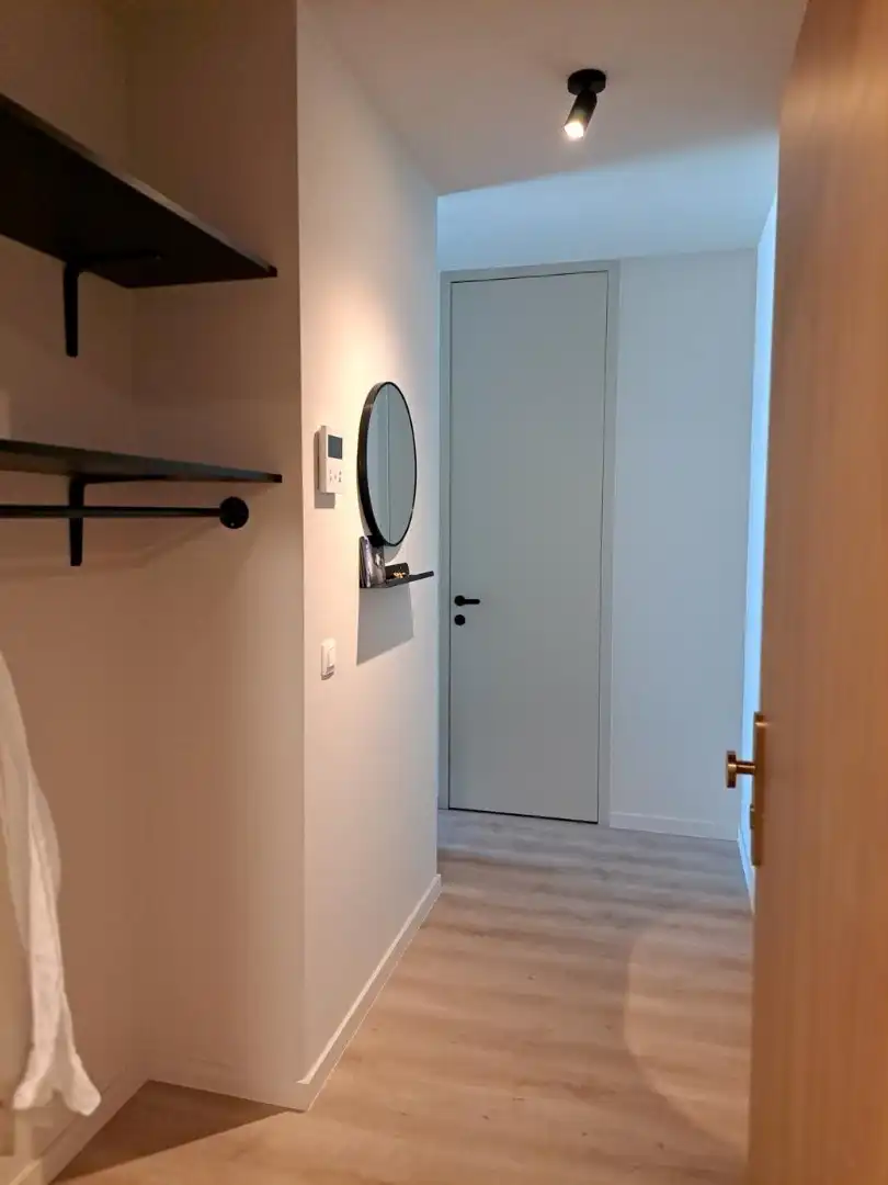 Mooie nieuwbouwstudio met terras op Nieuw Zuid foto 16