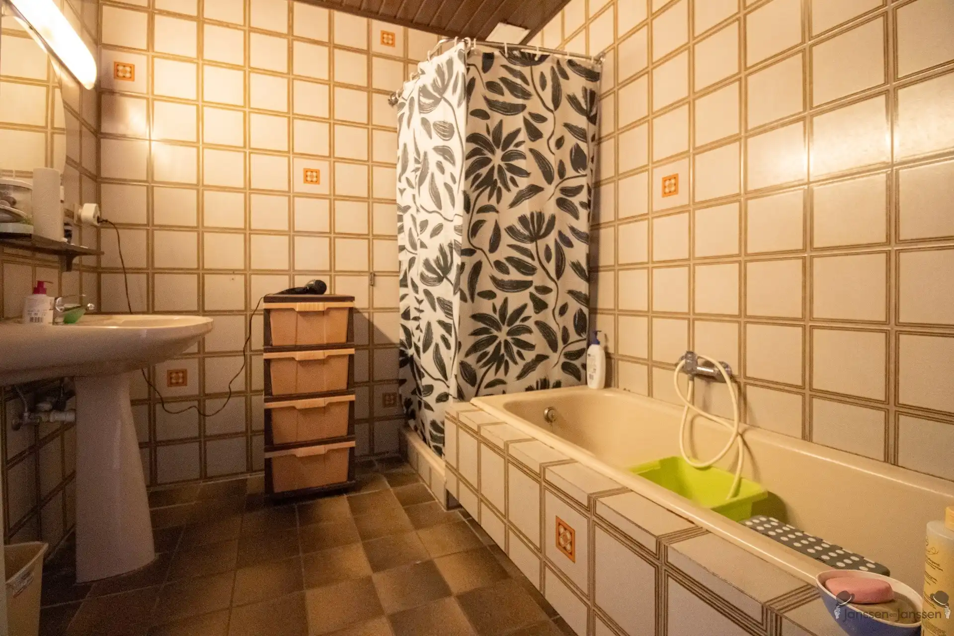 Gelijkvloerse woning met 3 slaapkamers en inpandige garage foto 9