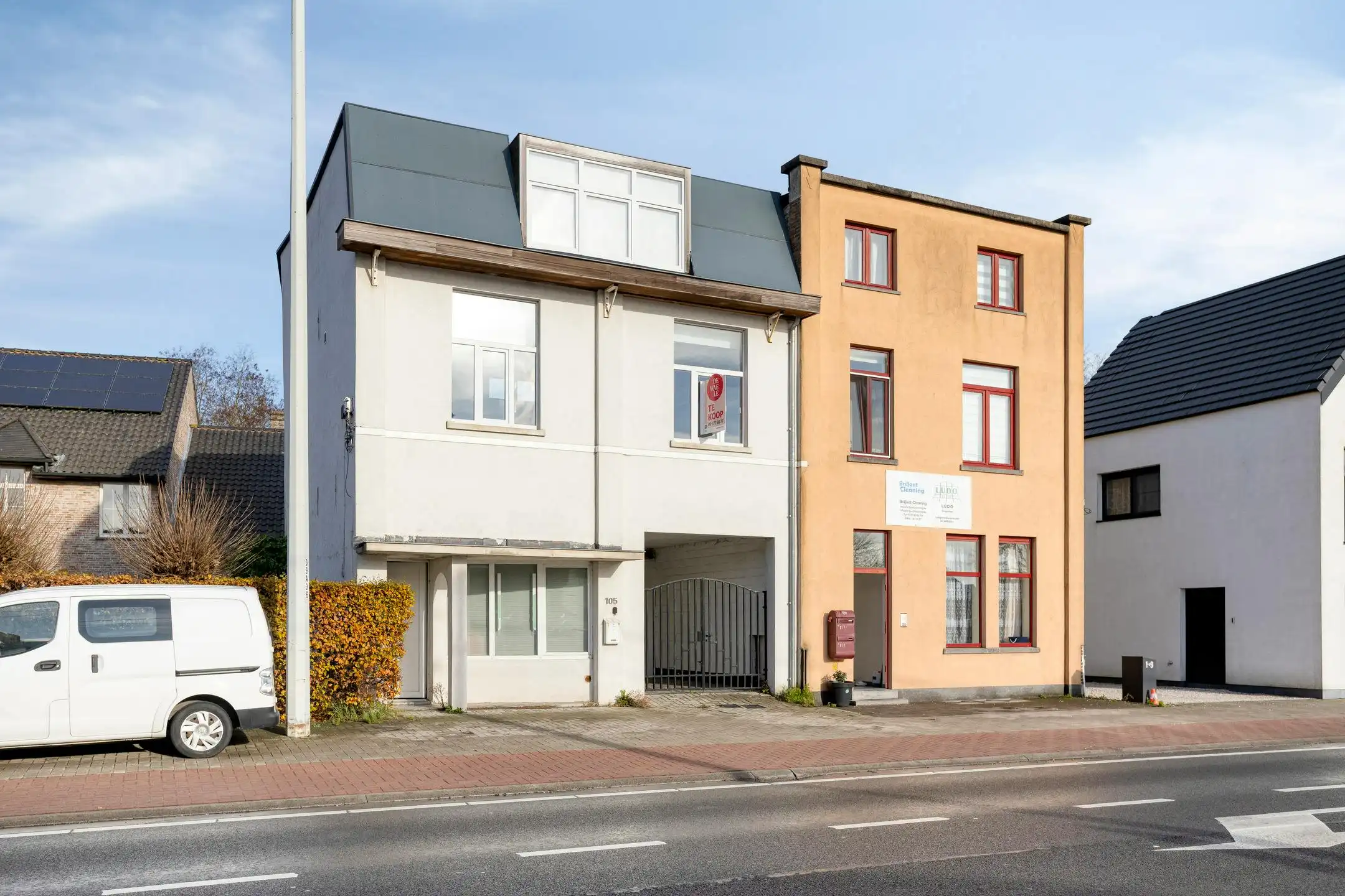 Handelspand met appartement en atelier te koop in Adegem foto 34