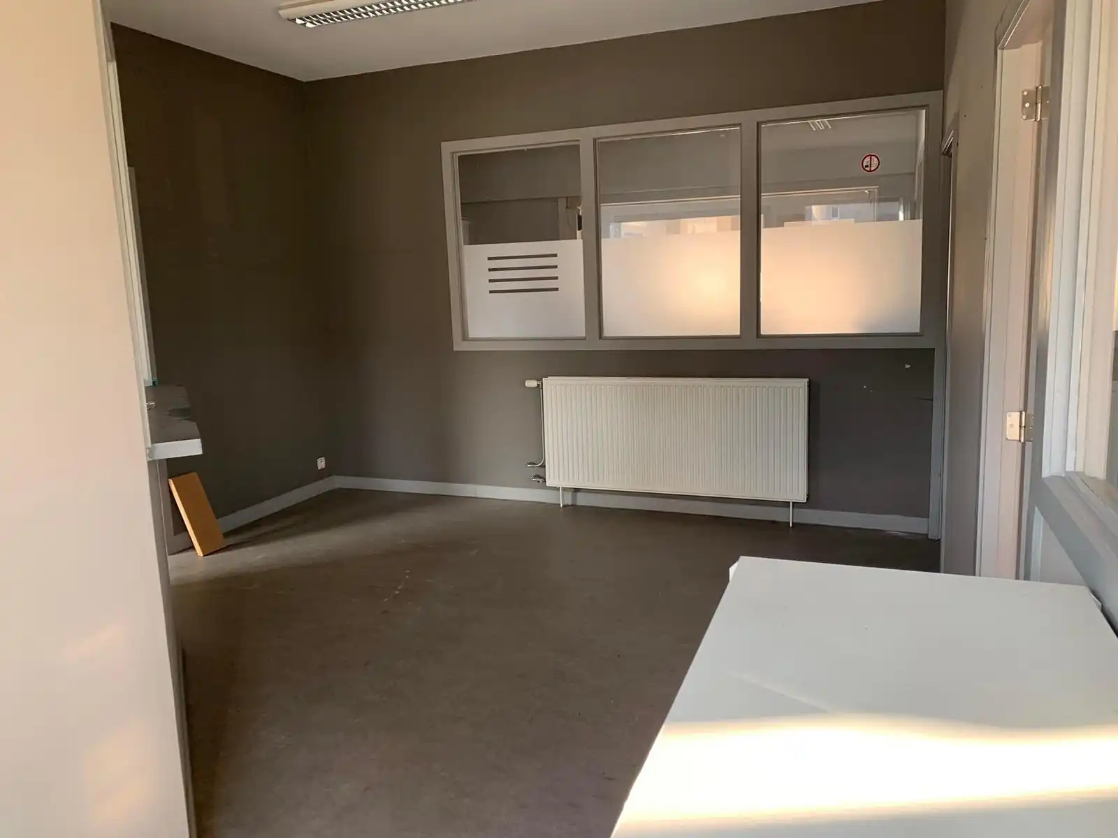 Kantoor gebouw centrum Westmeerbeek foto 3