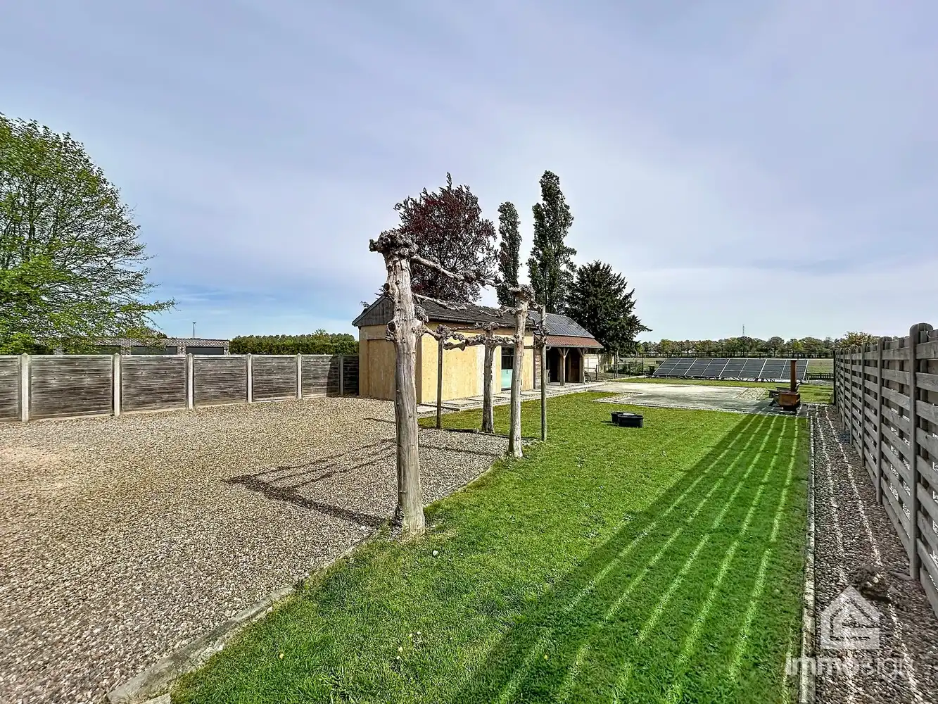 Ruime gezinswoning met drie slaapkamers te Opitter! foto 32