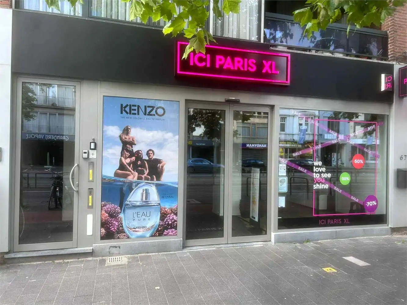 INVESTERINGSEIGENDOM VERHUURD AAN ICI PARIS XL foto {{pictureIndex}}