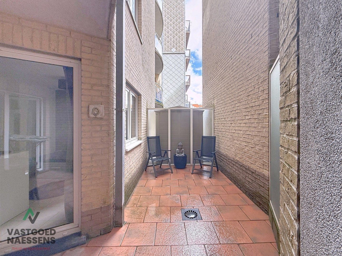 GELIJKVLOERS GEMEUBELD 2 SLPK APP MET TERRAS foto 8