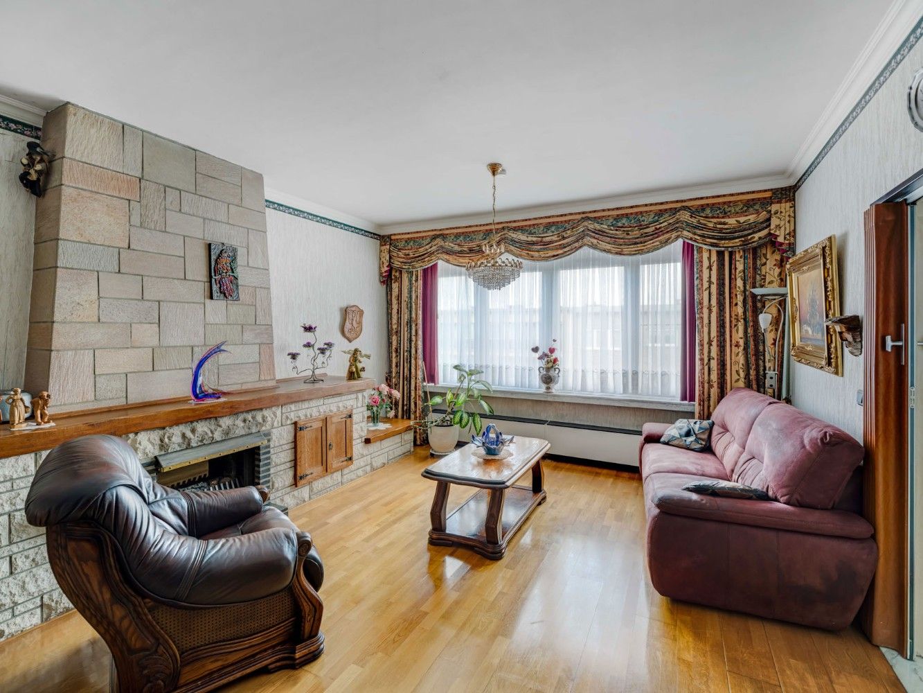 Keurig, instapklaar app. op 2e verd. met 2 slpk., terras en garage foto 5