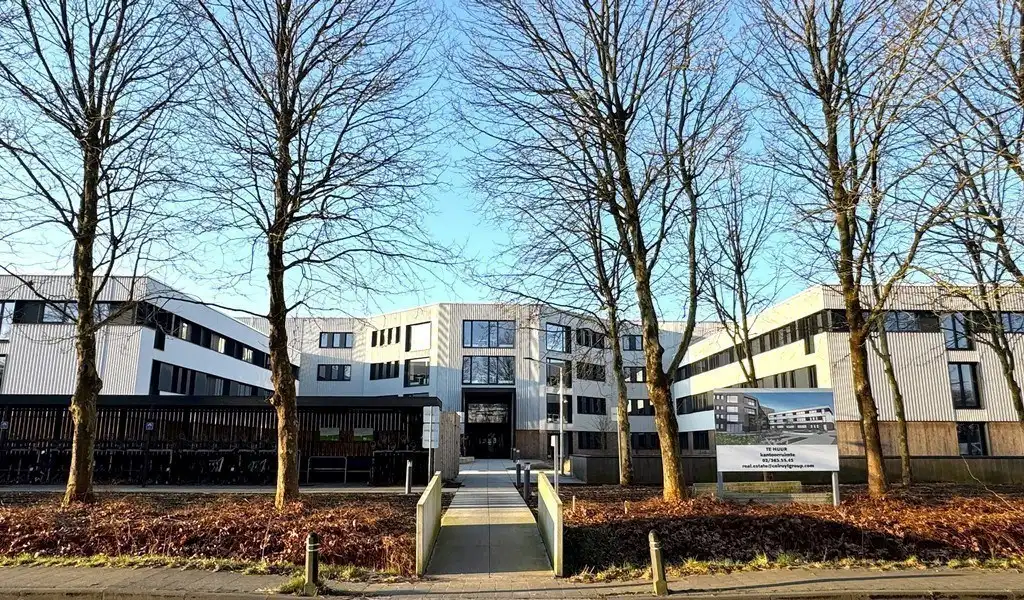 Vernieuwde kantoren te huur op toplocatie in Zwijnaarde foto 2