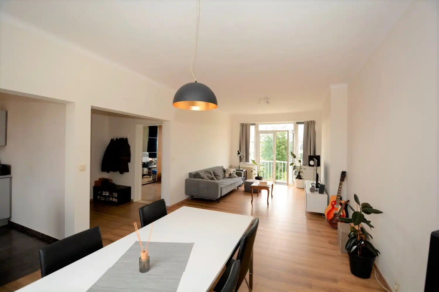 INSTAPKLAAR APPARTEMENT MET 2 SLK! foto 3