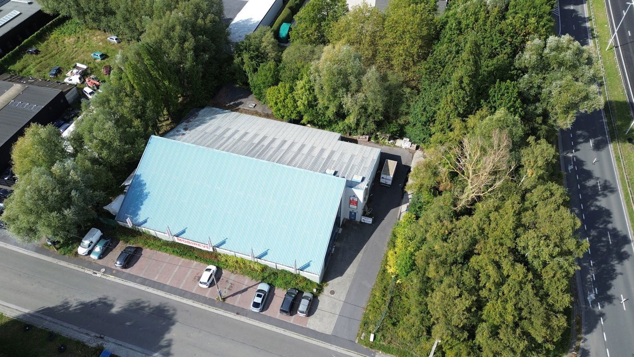 Handelspand 1.400 m² te huur in Moeskroen foto 9