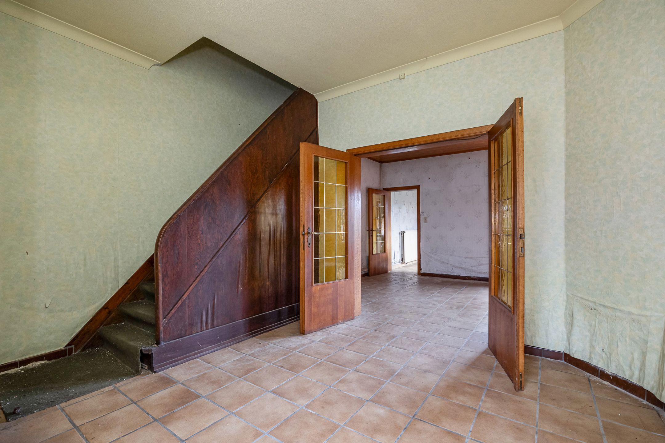 Te renoveren woning op 756m² vlakbij centrum foto 2