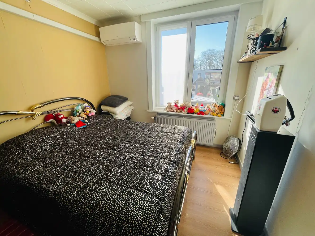 Sint-Andries,Uiterst verzorgd INSTAPKLAAR ENERGIEZUINIG woonhuis ( reno 2019) met grote, zonnige ZUIDWESTgerichte aangelegde terrastuin en prachtig ingericht HUISJE achteraan in de tuin, foto 23