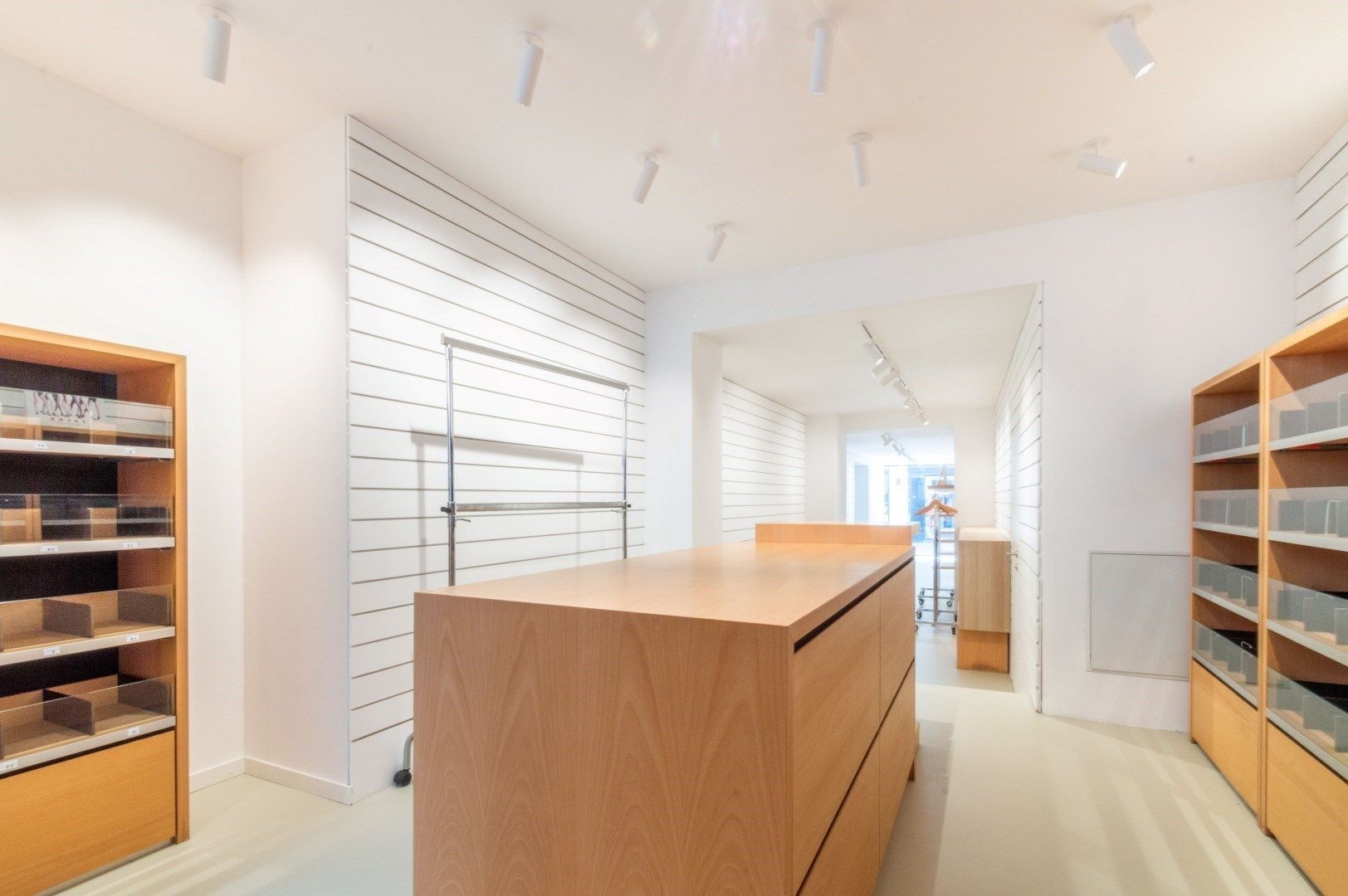 GEHEEL VAN 2 GEBOUWEN ! foto 5