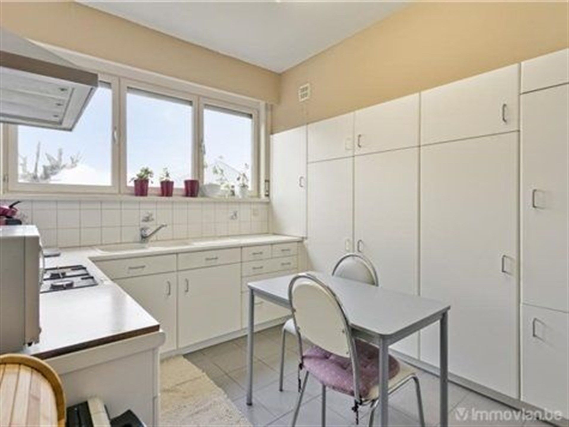 Ruime bel-étagewoning met 4 slaapkamers Betonconstructie foto 15