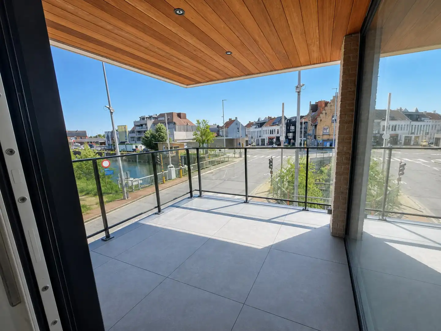 Ruim nieuwbouwappartement met 3 slaapkamers en uniek zicht op de Vaart foto 4