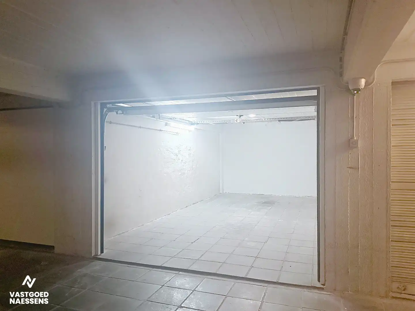 GARAGEBOX VLAKBIJ ZEEDIJK foto 4