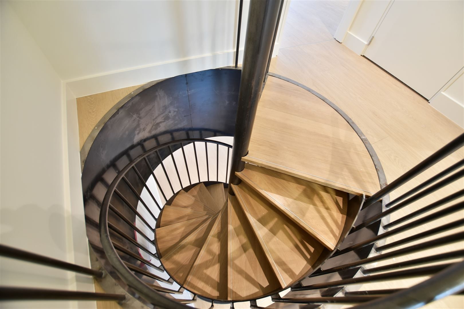 Prachtig luxueus appartement te huur in het bruisende hart van het centrum!  foto 23