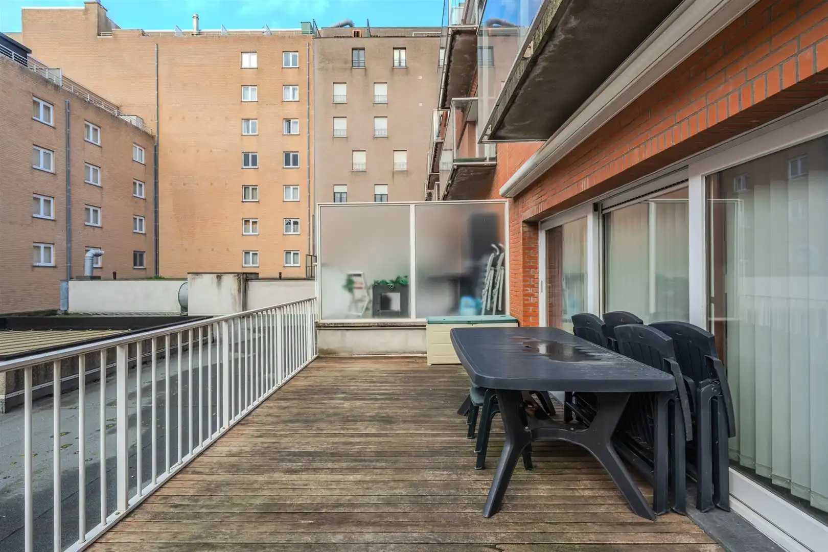 appartement met zonnig terras foto 7