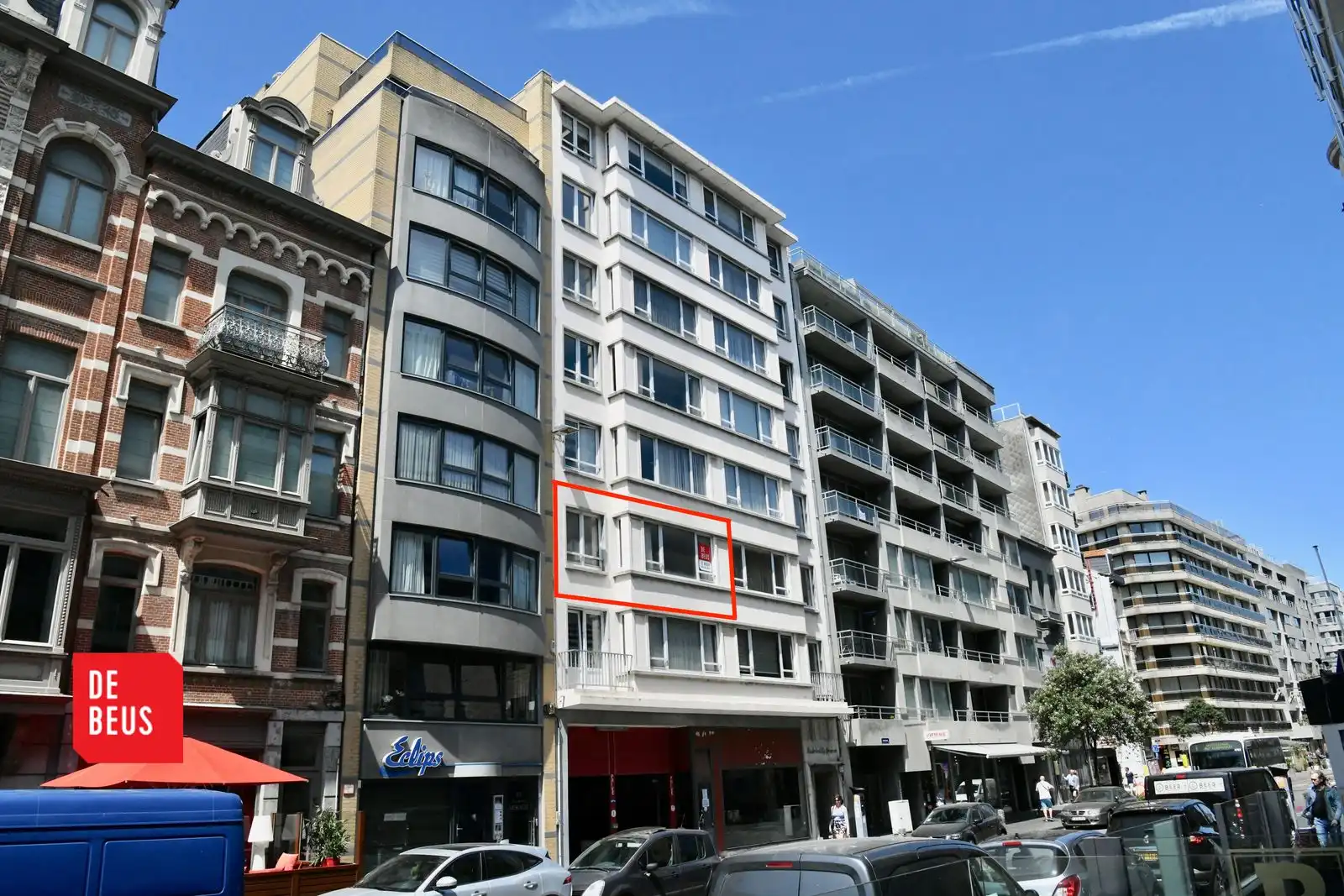 Verzorgd appartement met 2 ruime slaapkamers in hartje centrum, pal aan het strand foto {{pictureIndex}}