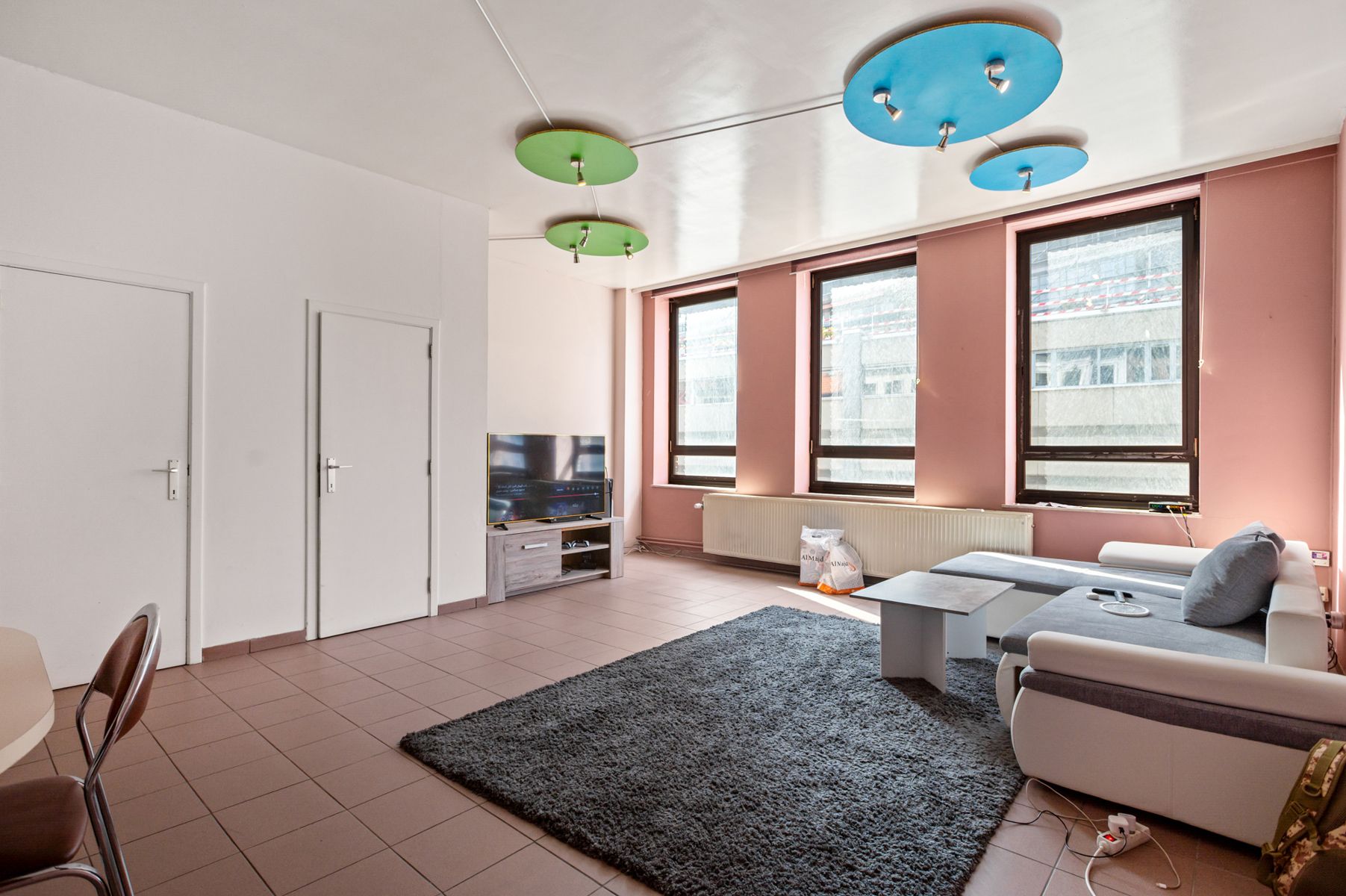 Handelshuis met tuin en stabiele huuropbrengst te koop foto 4