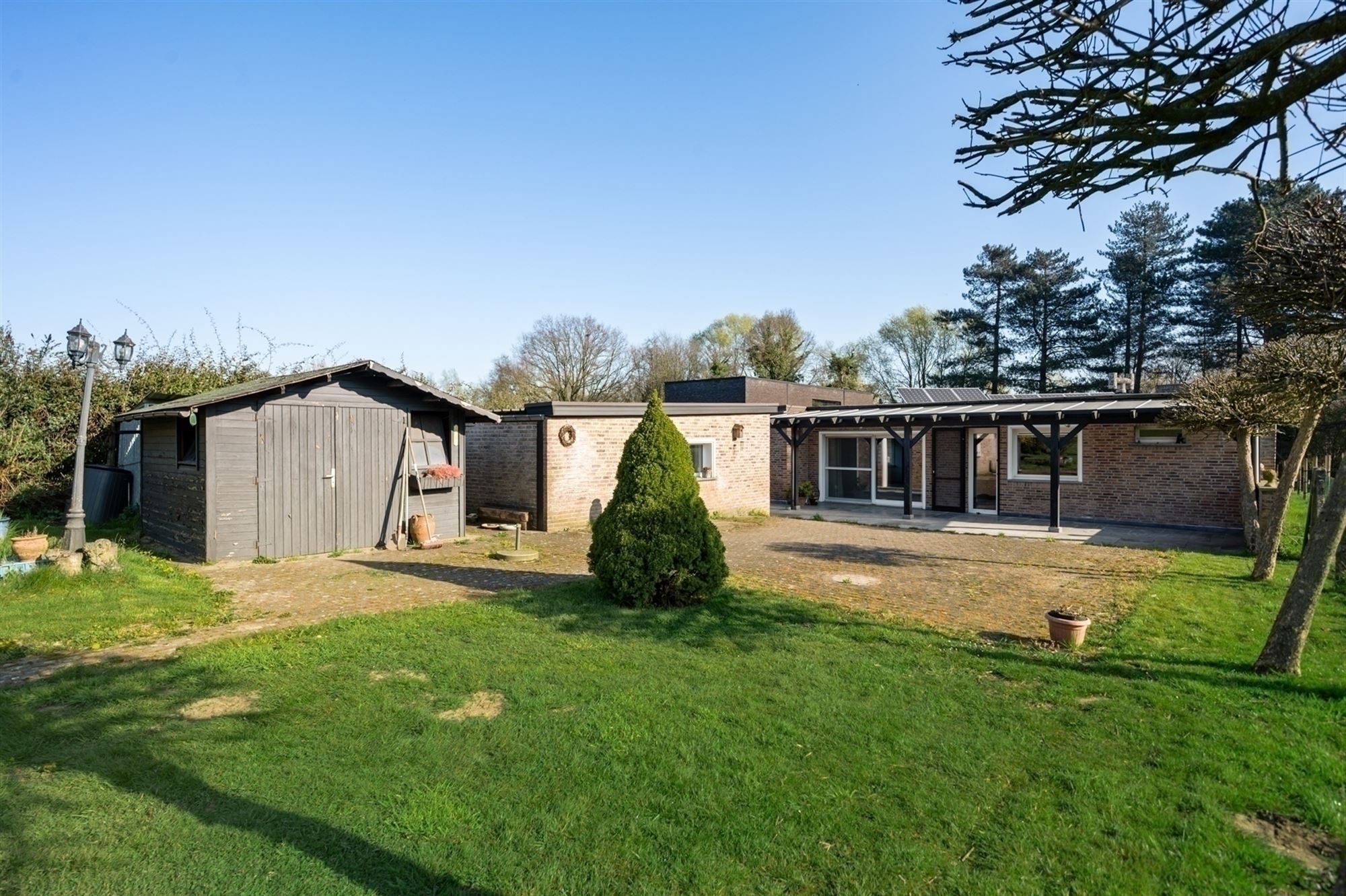 Rustig gelegen gelijkvloers-woning te Koningshooikt foto 14
