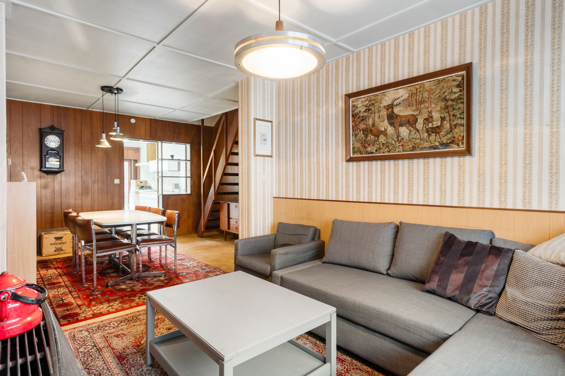 Verrassend ruime woning met koer foto 5