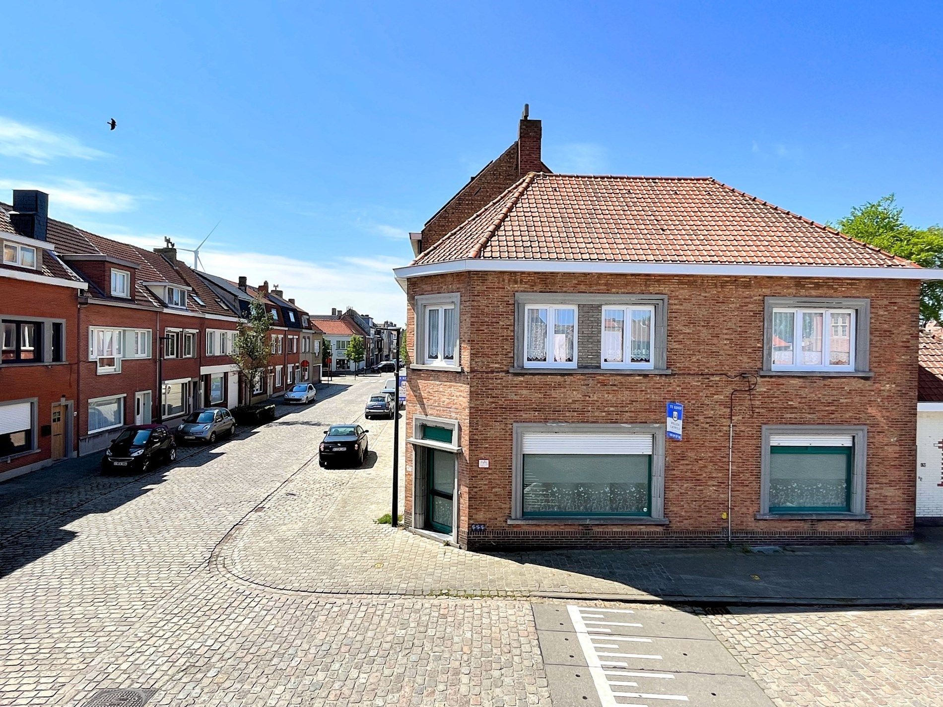 Groot handelspand (hoek) met garage & woonst te Zeebrugge foto 2