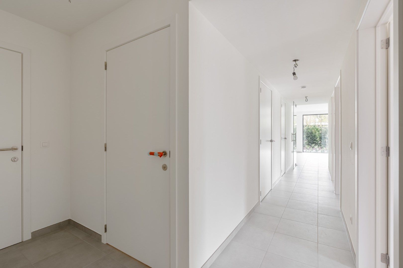 Stijlvol nieuwbouw gelijkvloers appartement in centrum Zonhoven met 3 slaapkamers + groot terras  - Rolstoeltoegankelijk foto 5