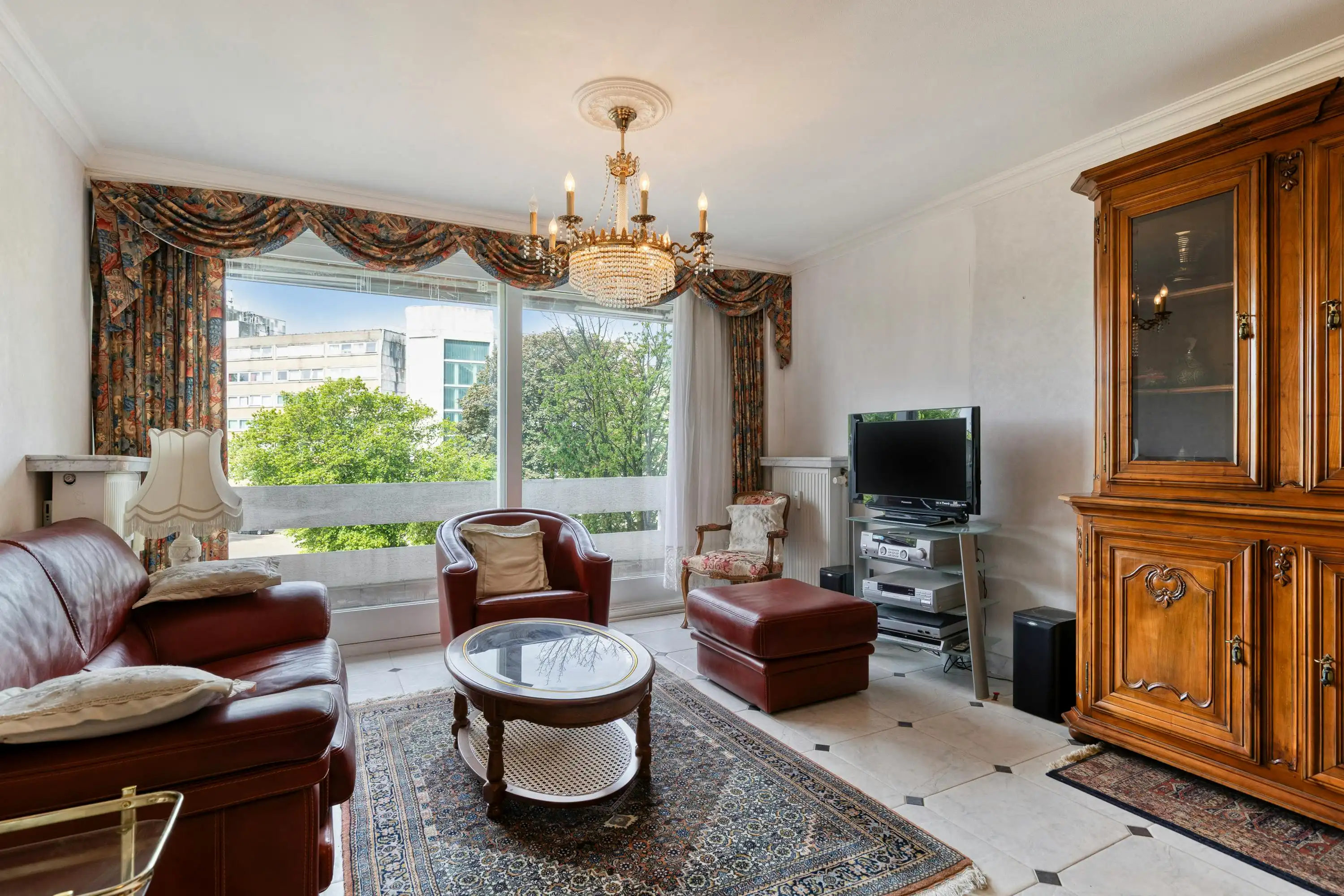 Te renoveren appartement met 2 slaapkamers in Bosuil-wijk! foto {{pictureIndex}}