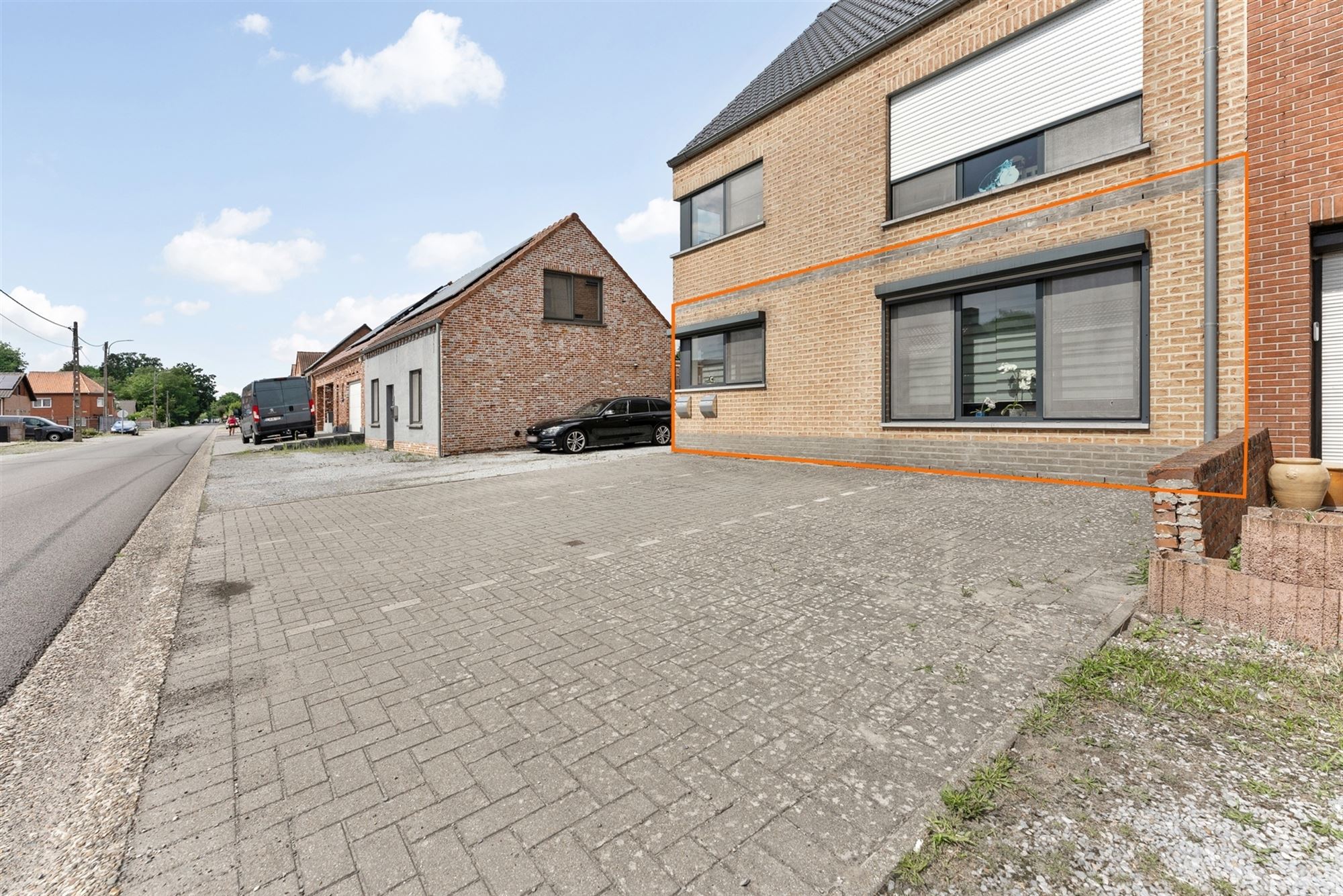 RUSTIG GELEGEN GELIJKVLOERS APPARTEMENT MET 3 SLAAPKAMERS MET OVERDEKT TERRAS EN TUIN TE LEOPOLDSBURG foto 2