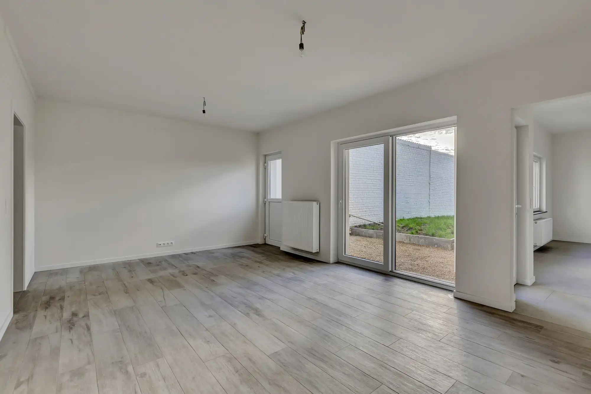 Volledig gerenoveerde woning met 4 slpks en tuin foto 4