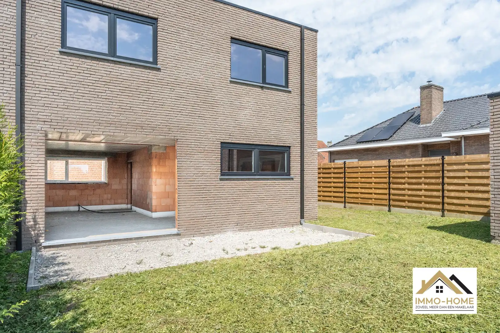 HOB casco woning met héél veel potentieel foto 24