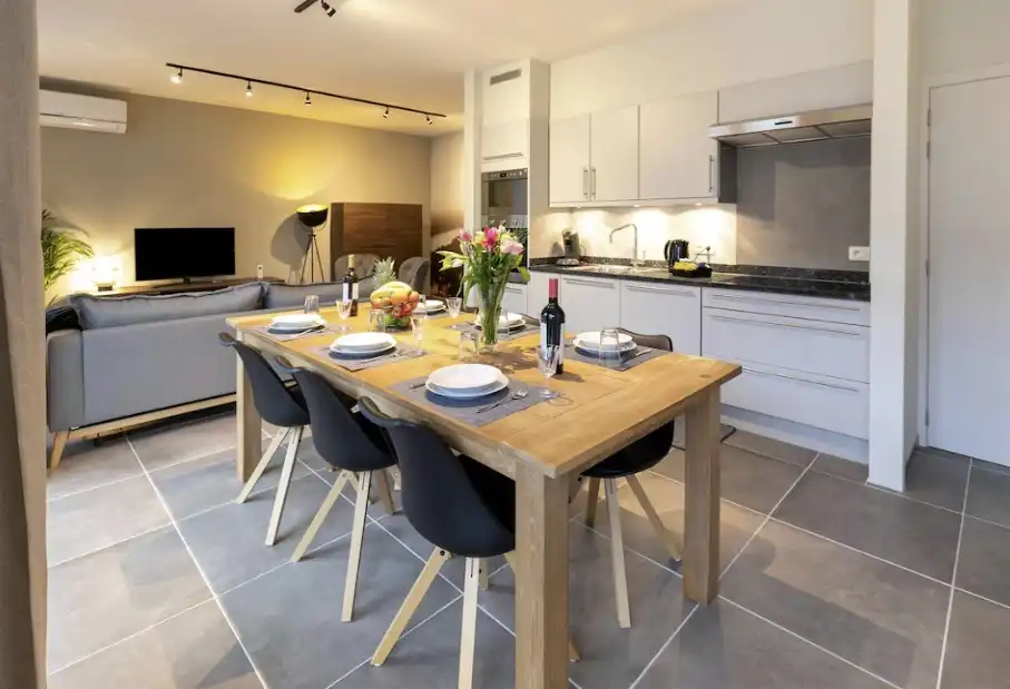 Stijlvol duplex-appartement met 2 slaapkamers en parkeerplaats te huur op toplocatie in Maasmechelen. foto 9