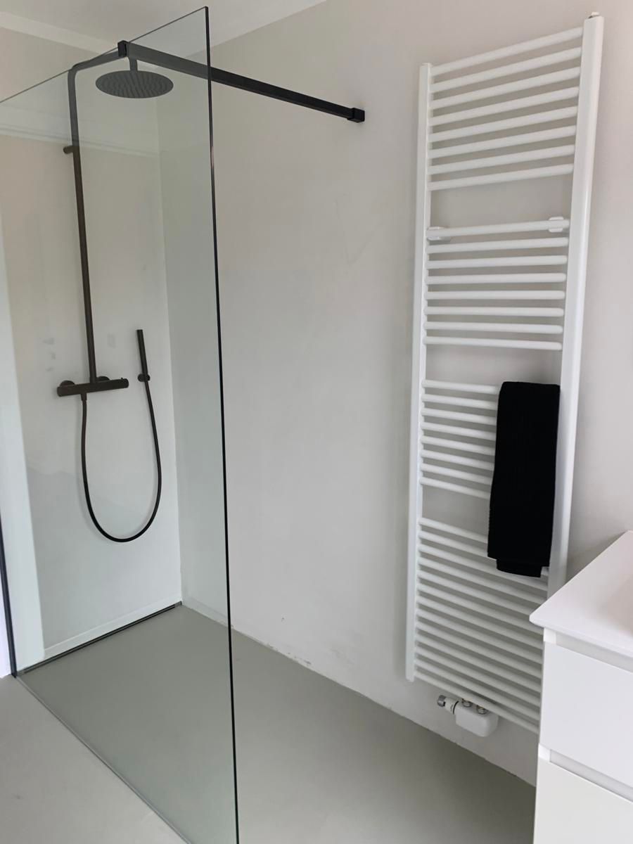 Prachtig gerenoveerde 4 kamers villa met TUIN foto 12