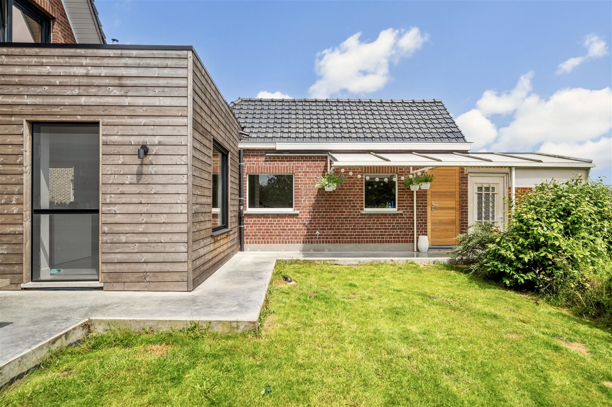 Subliem ingerichte woning met 3 slpks en diepe tuin foto 27