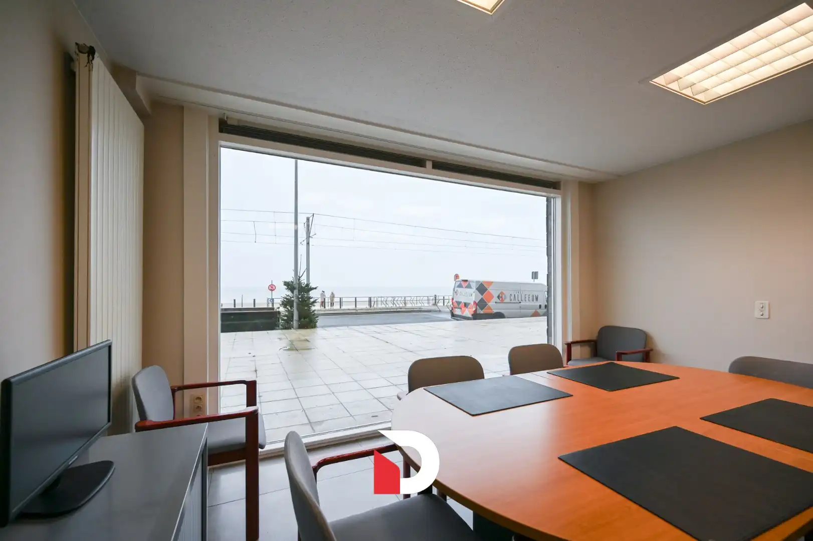 Handelsruime/Kantoor op de Zeedijk te Middelkerke foto 5