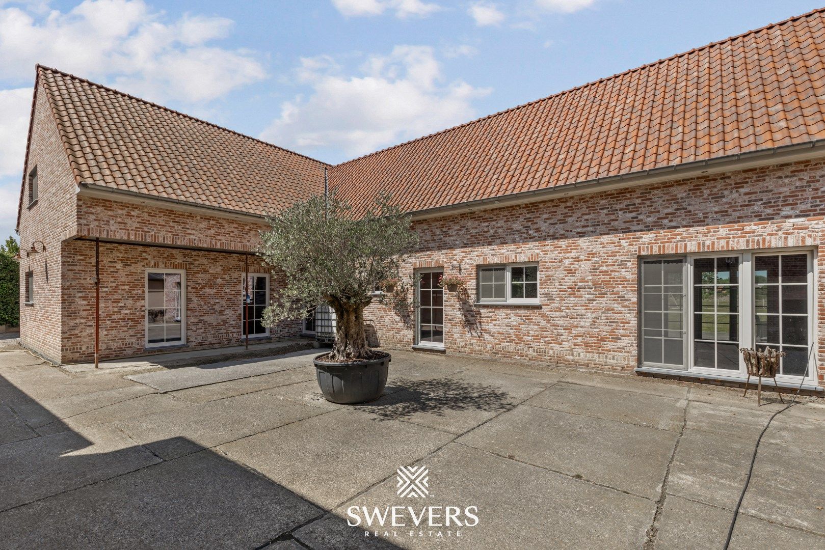 Authentieke hoeve met casco uitbreiding op 2 ha foto 26