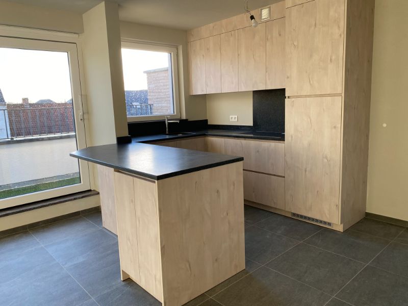 HEEL RECENT GEBOUW- APPARTEMENT TE HUUR IN HARTJE EEKLO foto 2
