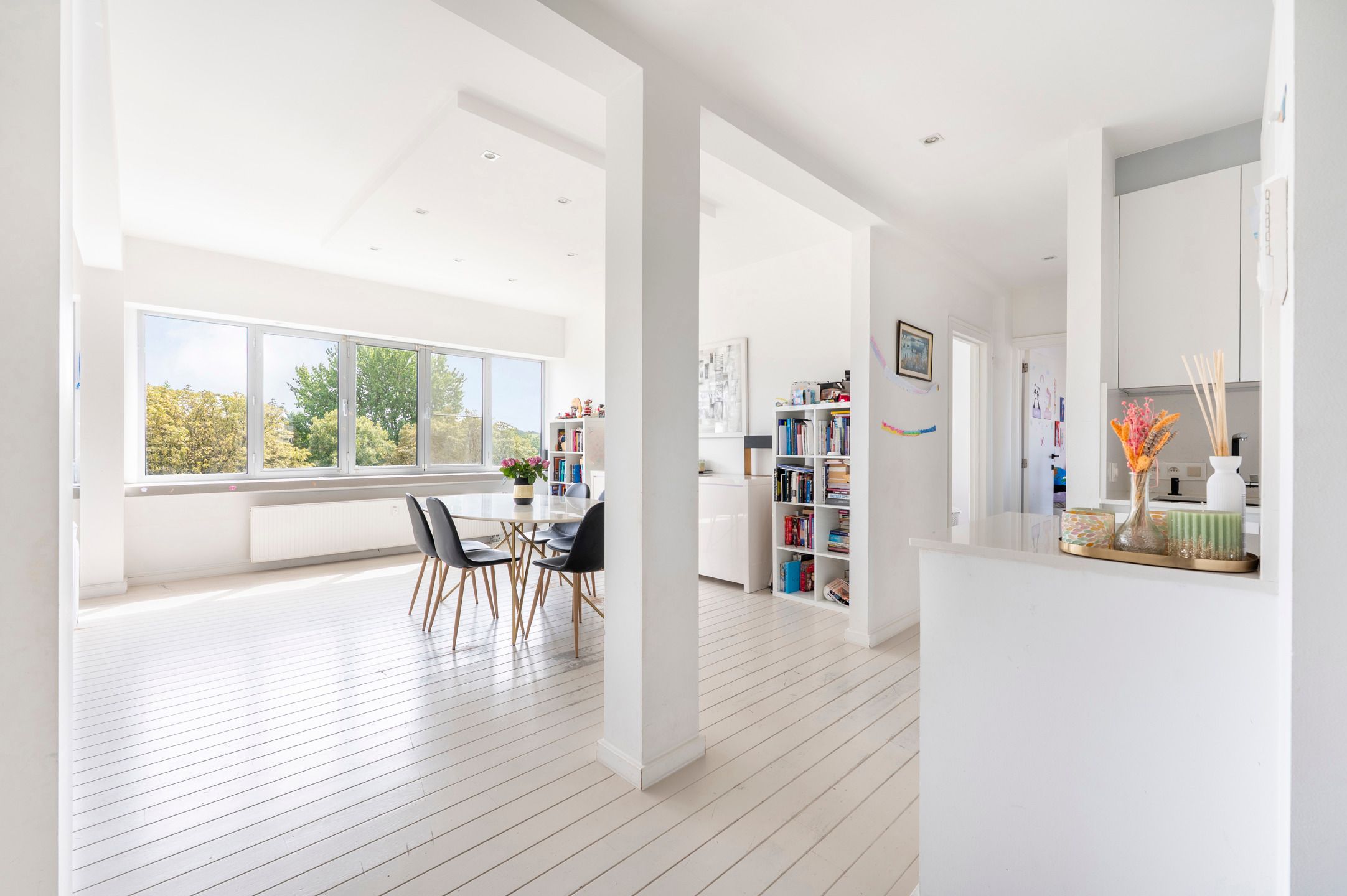 ANTWERPEN - Instapklaar drie slaapkamer appartement foto 4