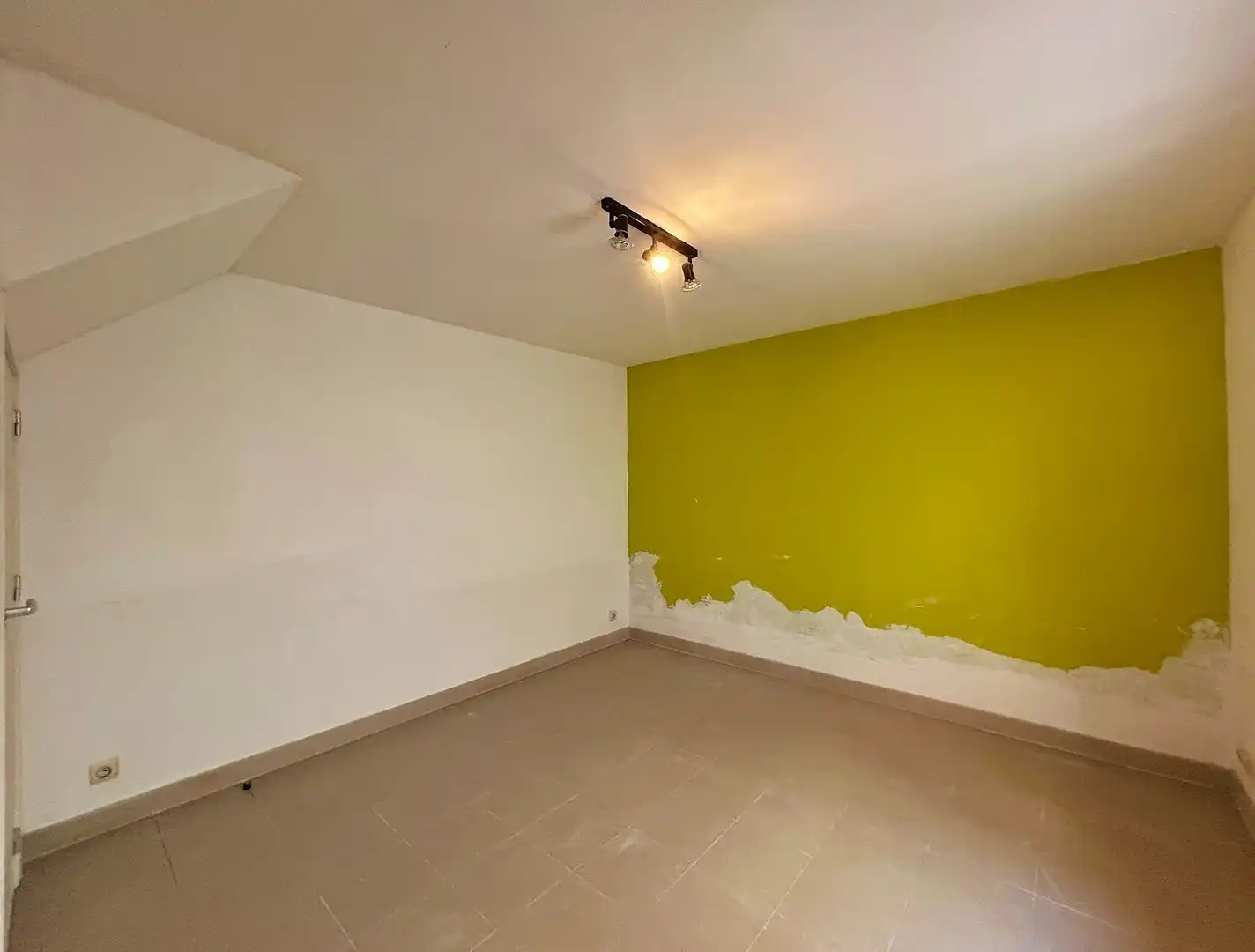 Duplex-appartement met terras in het centrum van Ieper foto 5
