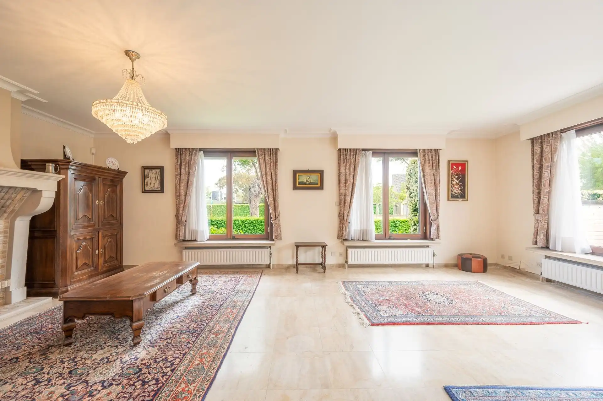 Exclusieve villa in een gegeerde residentiële wijk foto 12