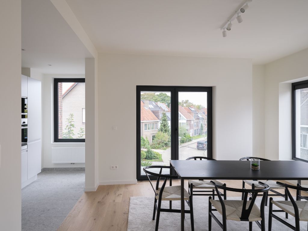 Stijlvol gerenoveerd duplexappartement nabij het station Gent-Sint-Pieters foto 3