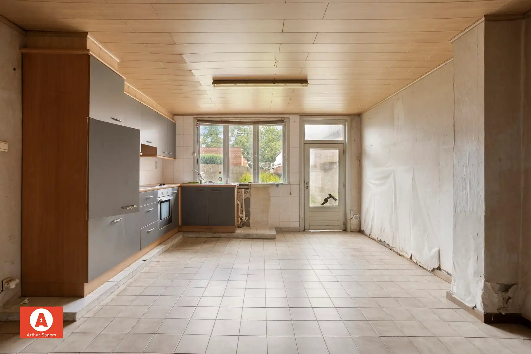 Te renoveren woning nabij het centrum van Opwijk foto 8