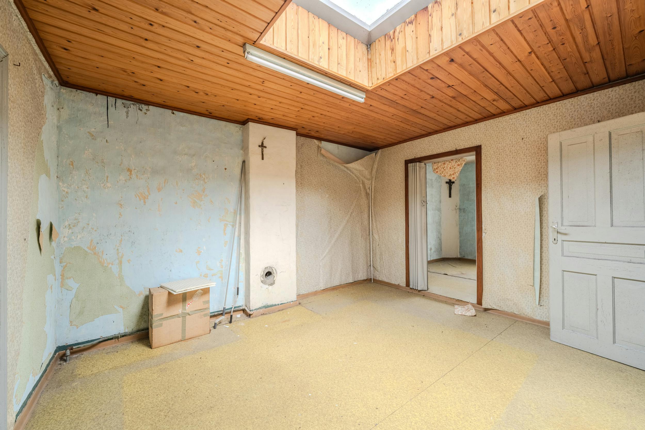 Te renoveren woning met 5 slaapkamers, tuin en garagebox te Middelkerke! foto 18