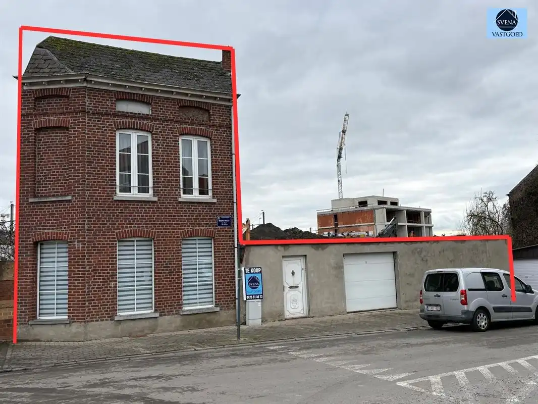 Hoofdfoto van de publicatie: ZEER GOED GELEGEN WONING NABIJ CENTRUM