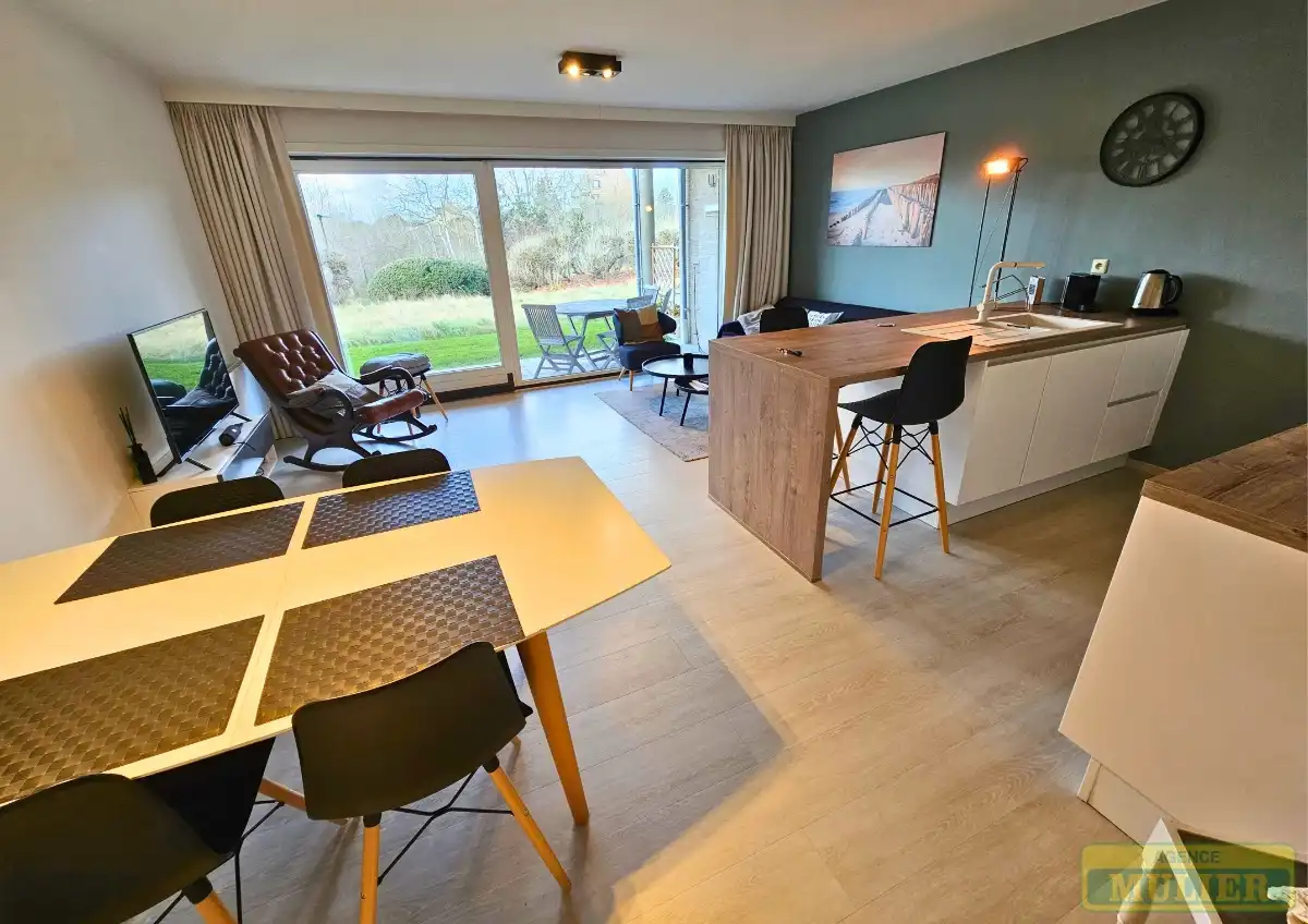 KWALITATIEF GERENOVEERD APPARTEMENT AAN DE DUINEN IN DE PANNE foto 2