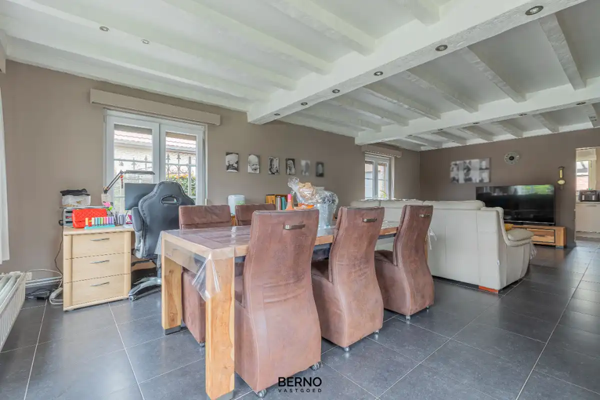 Gezellige laagbouwwoning met tal van mogelijkheden in het hart van Opstal foto 5
