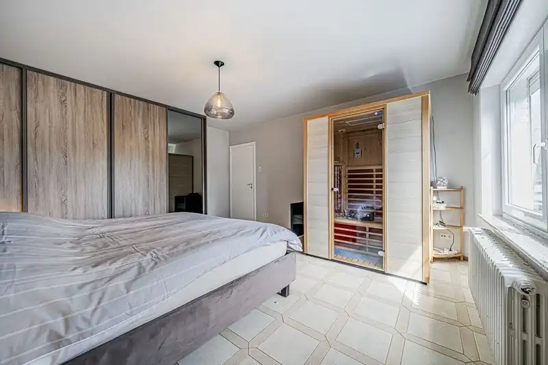 Karaktervolle, statige villawoning met 3 à 4 slpks en royale tuin foto 29