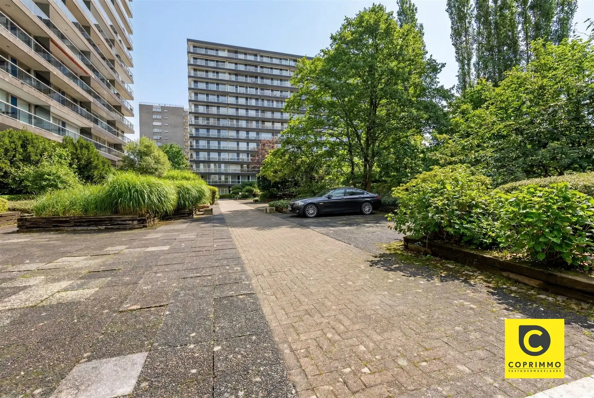 Handelsruimte op centrale locatie foto 9