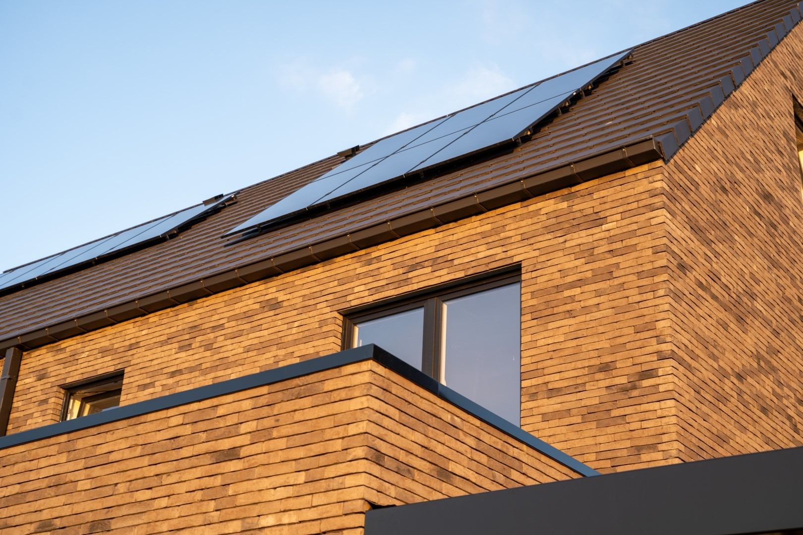 Energiezuinige halfopen bebouwing met ruime tuin foto 8
